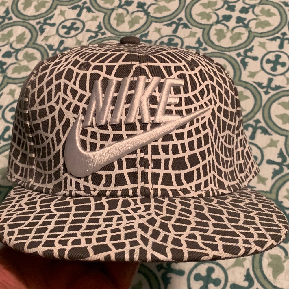 Nike Snap Back Hat